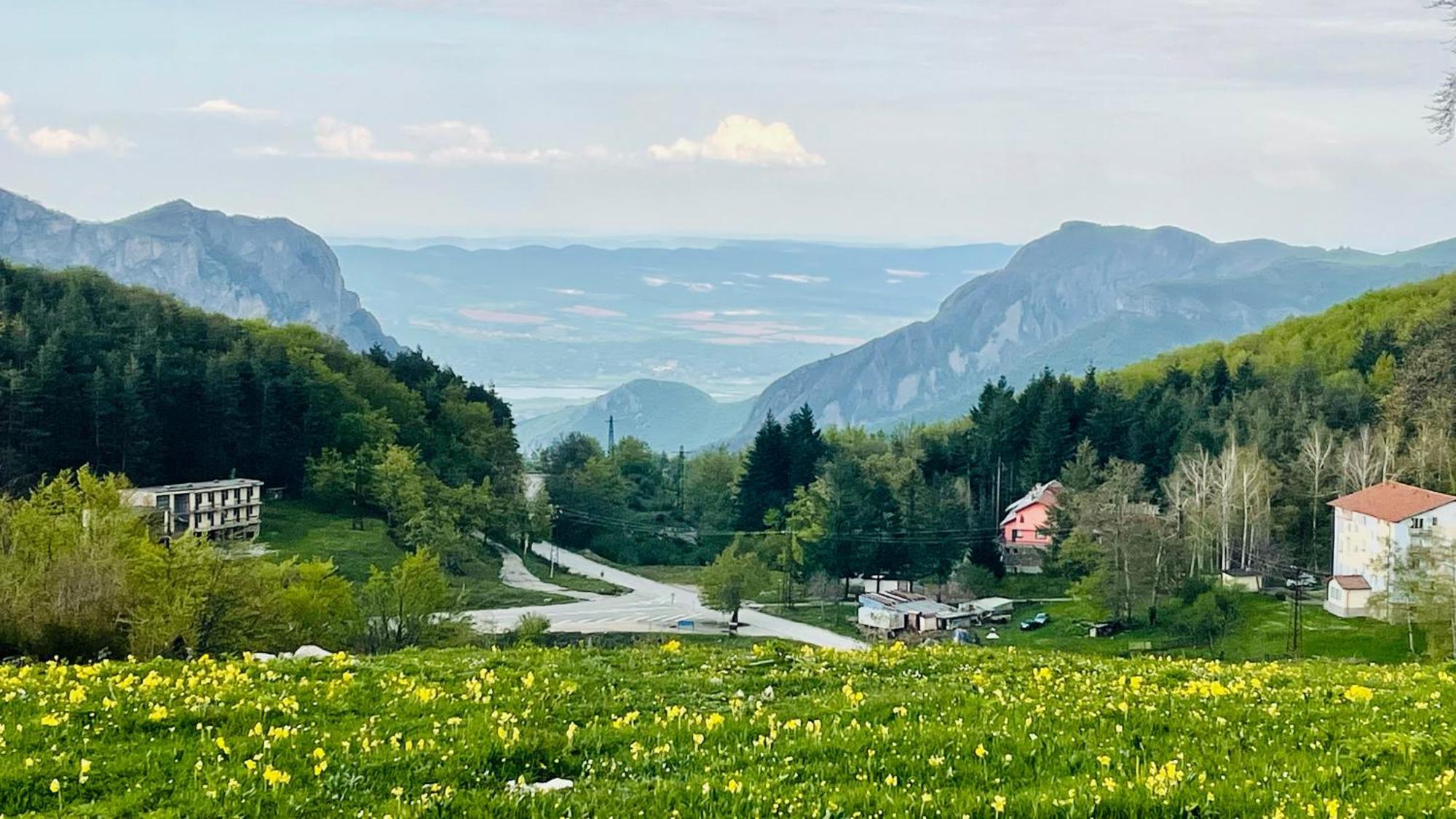 Ferienwohnung Panorama-М Vratsa Exterior foto